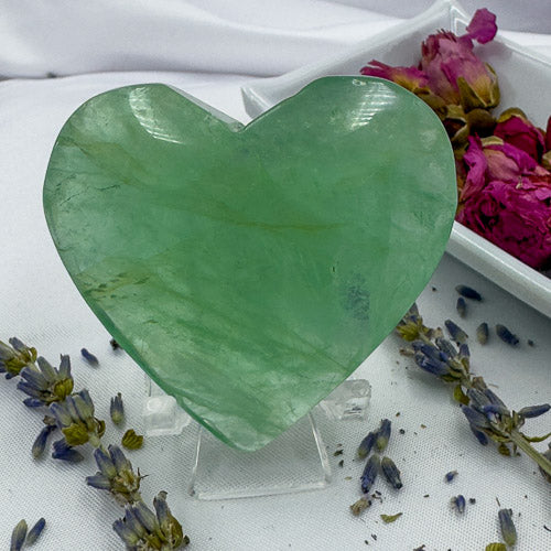 Davinas green fluorite heart stone displayed with dried flowers perfect fluorite love gift